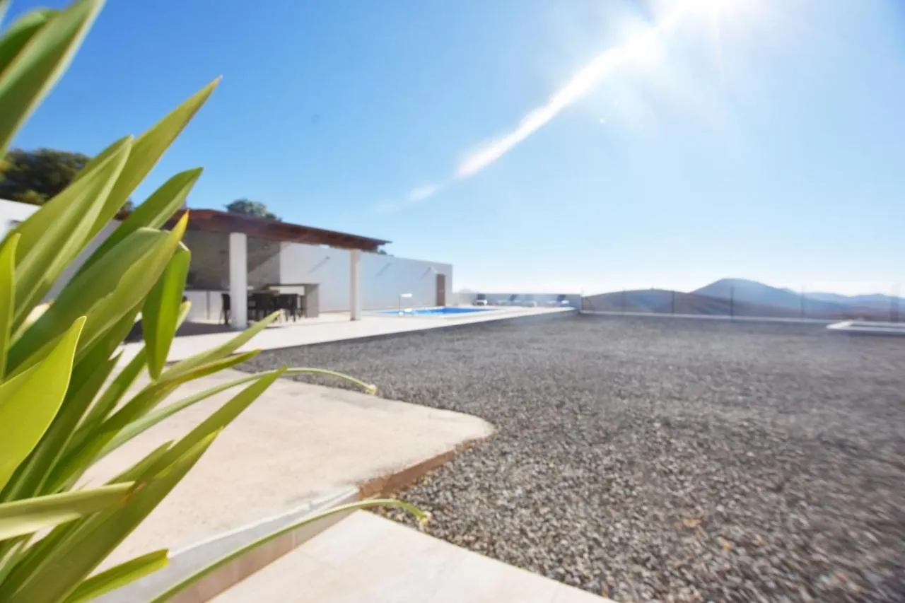 Book Jet - Window To Freedom Villa With Heated Pool